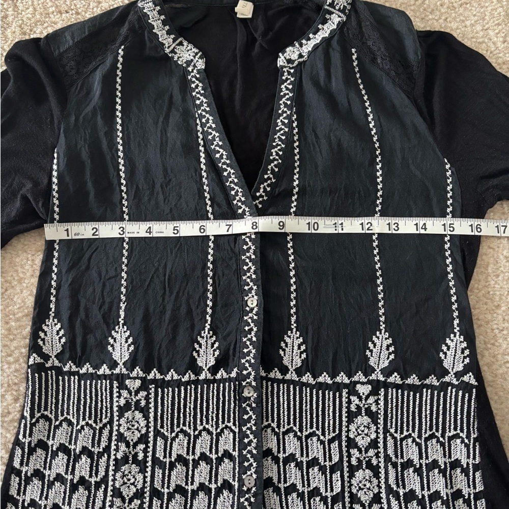 Anthropologie Black and White Embroidered Blouse - Picture 6 of 9